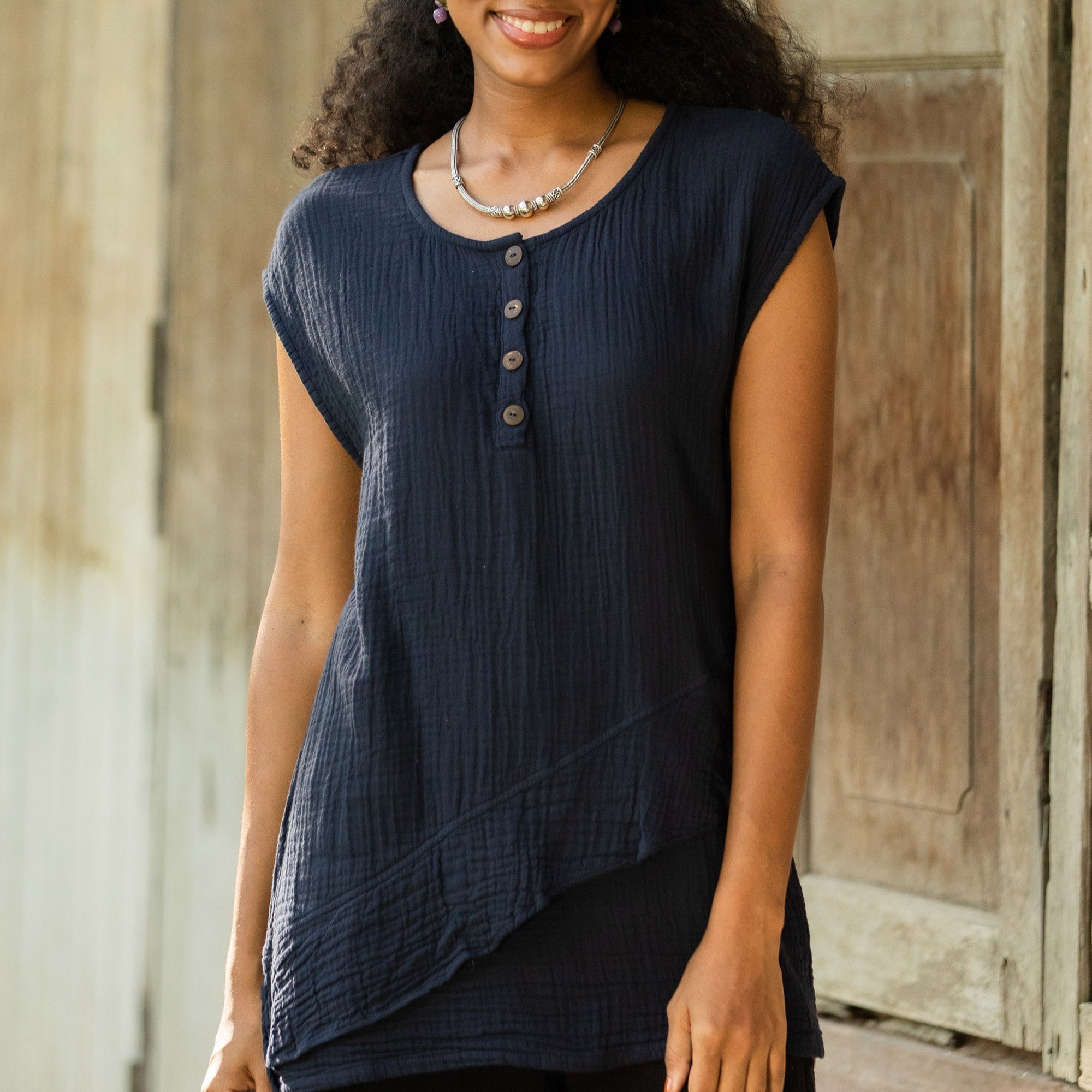 Double Cotton Gauze Sleeveless Blouse - Fresh Air in Navy