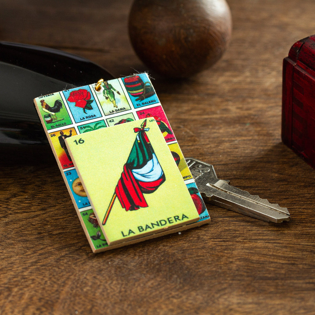 Decoupage Wooden Keychain With Mexican Flag Motif - Mexican Flag